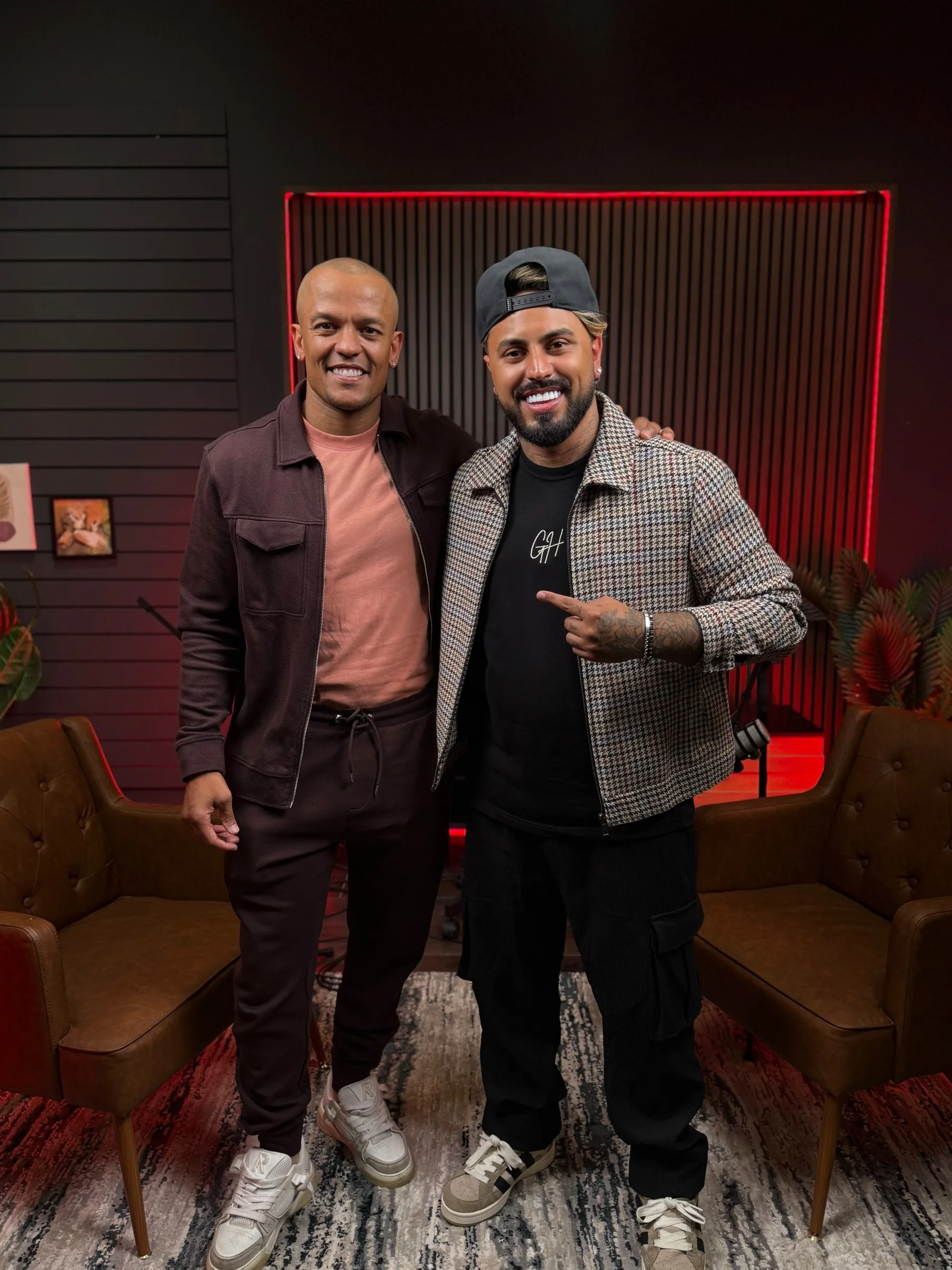 Gerryn Hussain in conversation with Robert Earnshaw in the studio