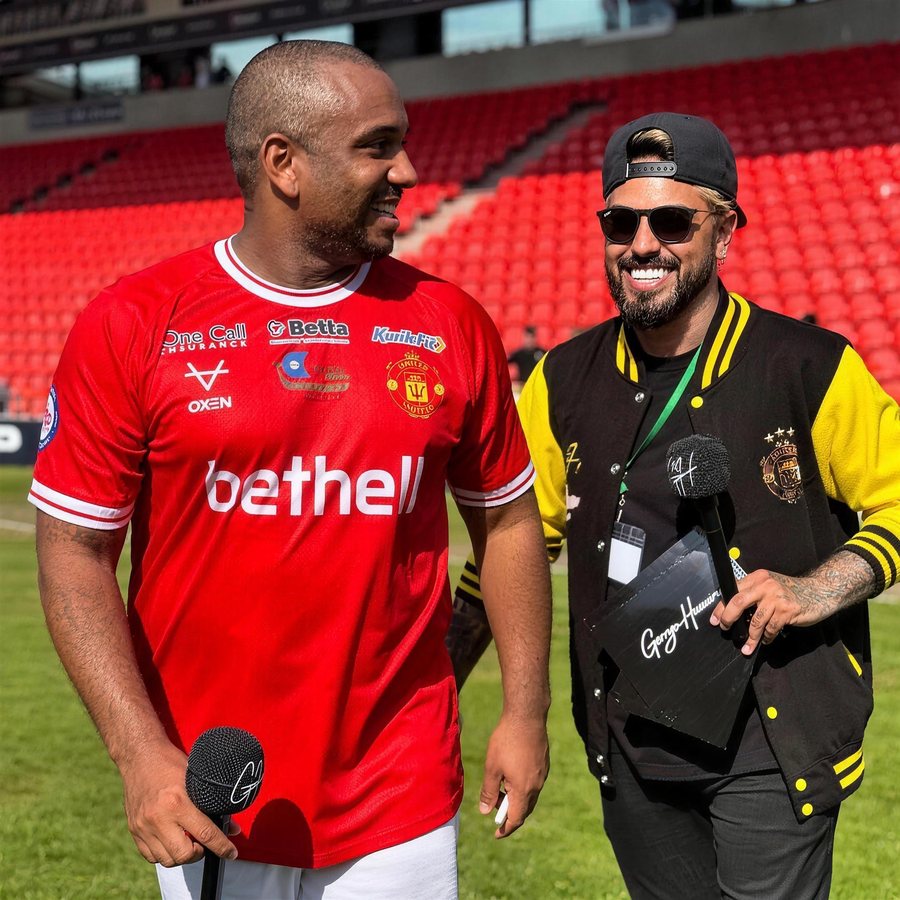 Pitch-side with the legends